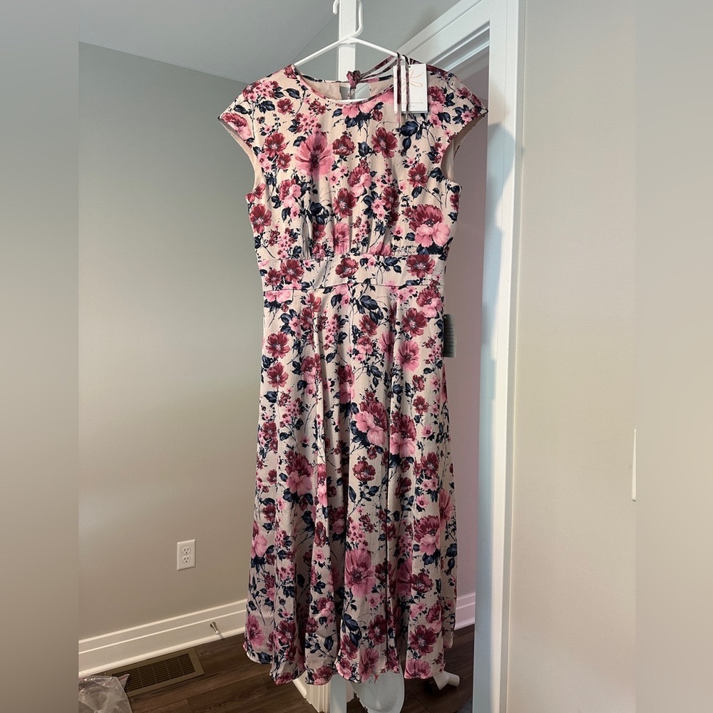 Gal Meets Glam beige/pink floral dress size 10 NWT